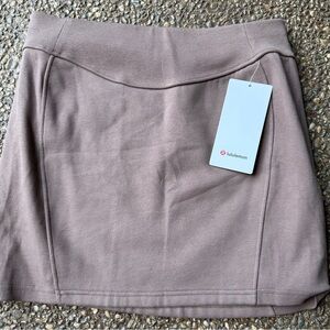 lululemon athletica Scuba Mini Skirt in Taupe